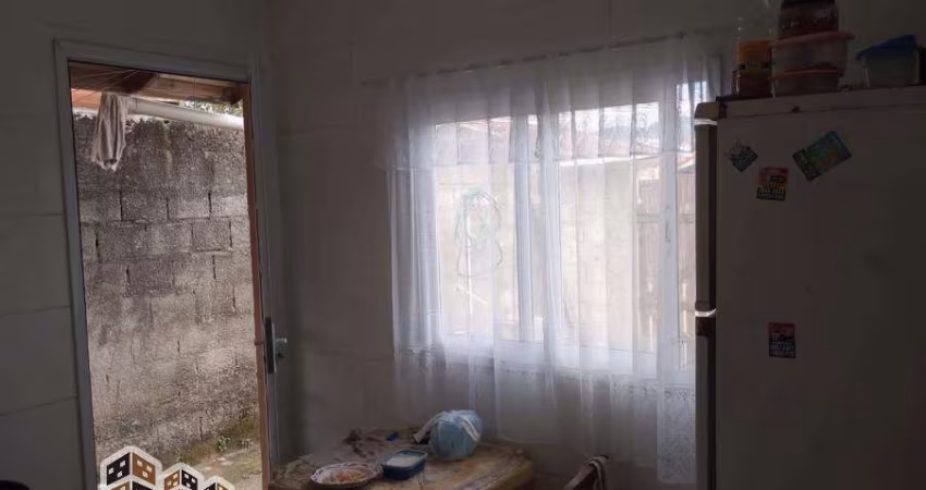 Casa com 2 quartos à venda no Travessão, Caraguatatuba 