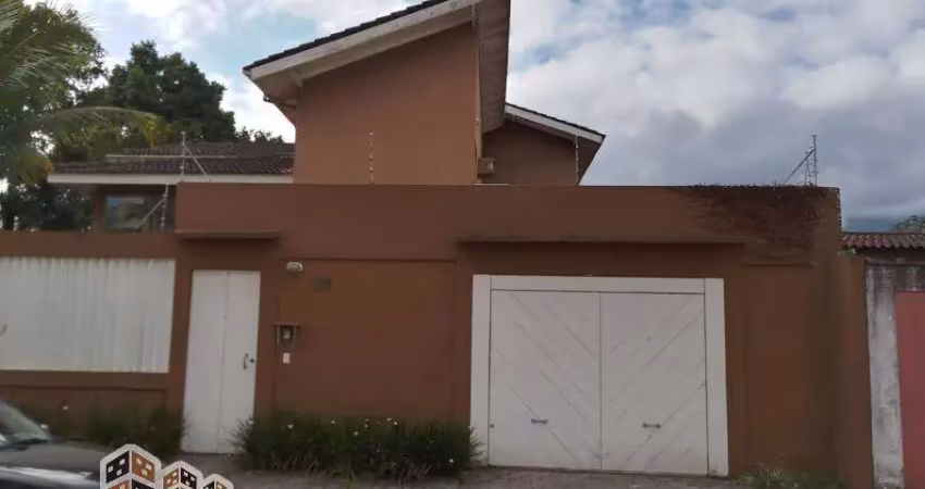 Casa à venda no Massaguaçu, Caraguatatuba 