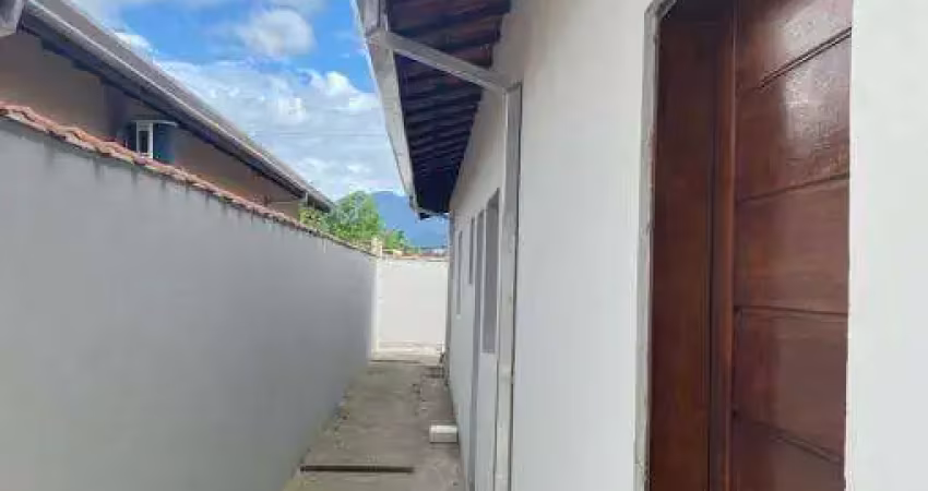 Casa com 2 quartos à venda no Balneário dos Golfinhos, Caraguatatuba 