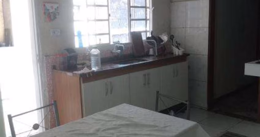 Casa com 2 quartos à venda no Jardim Olaria, Caraguatatuba 