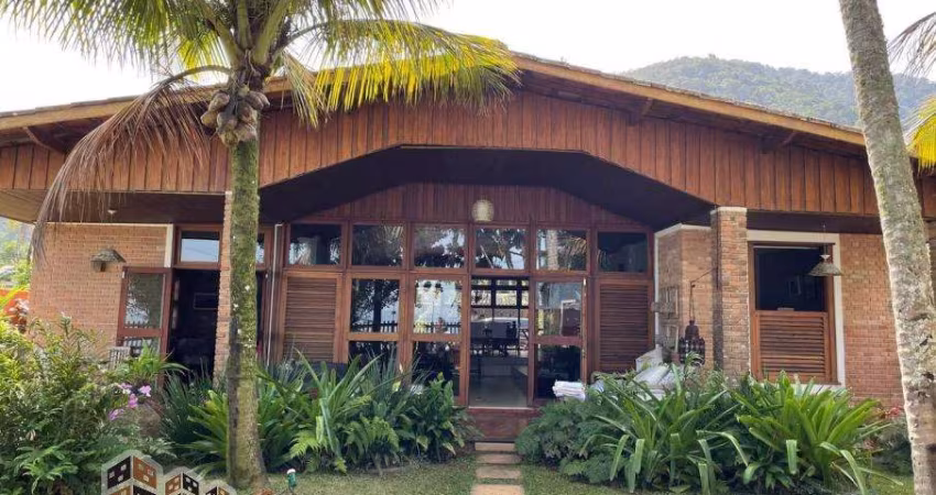 Casa com 5 quartos à venda na Enseada, Ubatuba 