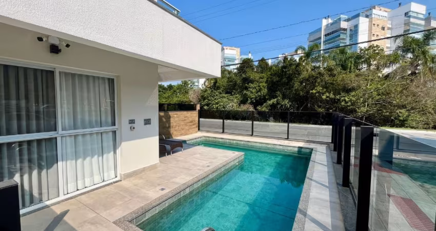 APARTAMENTO COM TRES DORMITORIOS NA PRAIA DE PALMAS