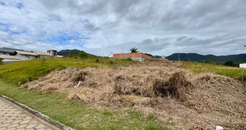 Lote em areias de baixo no melhor loteamento de gov. celso ramos