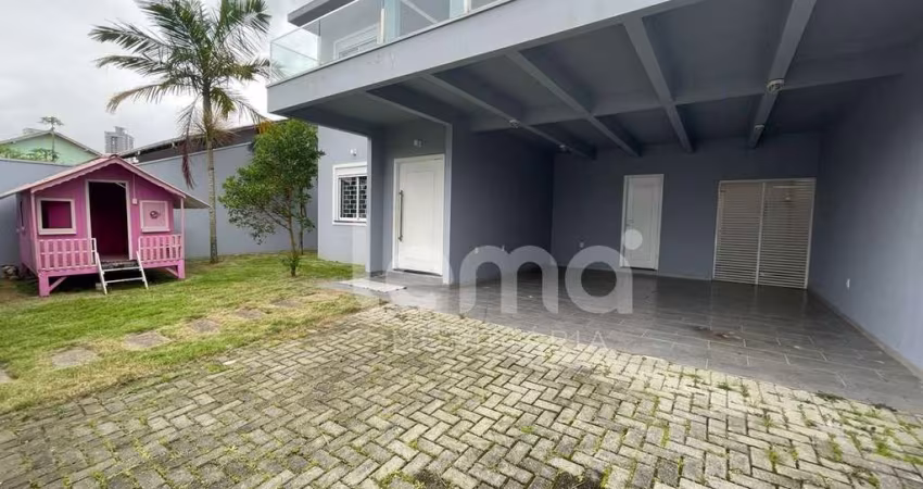 Casa com 4 quartos à venda no Centro, Penha 