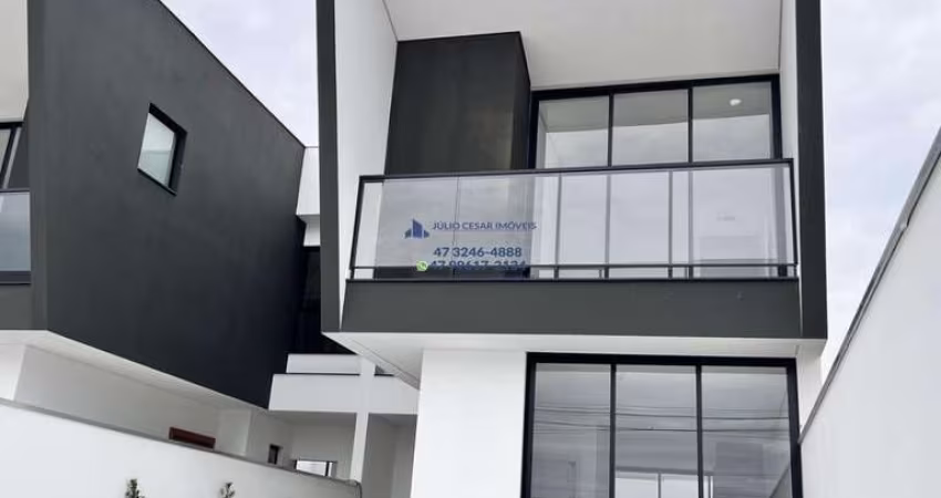 Geminado alto padrao recem construido com 3 suites 2 vagas no Bairro Cordeiros em Itajai