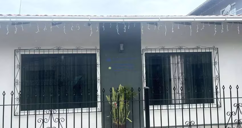 Casa com 4 quartos à venda na Rua Sebastião S. da Costa, 27, Praia de Armação do Itapocorói, Penha