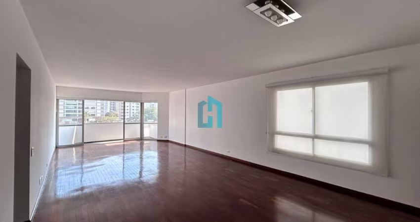 Apartamento com 3 quartos para alugar na Avenida Pavão, 853, Moema, São Paulo