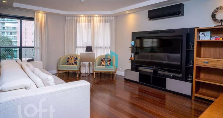 Apartamento com 4 quartos à venda na Rua Araguari, 679, Moema, São Paulo