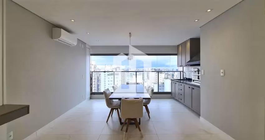 Apartamento com 3 quartos para alugar na Avenida Lavandisca, 627, Moema, São Paulo