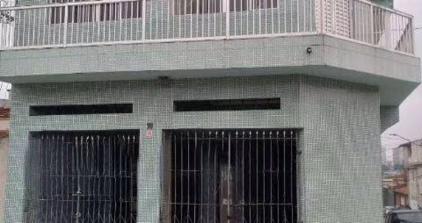 Sobrado com 182 m², com 4 dormitórios na Vila Ema