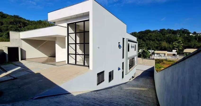 Casa à venda no bairro Souza Cruz - Brusque/SC