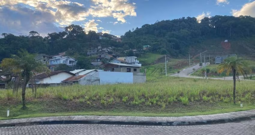Lote em Condomínio alto Padrão Bateas