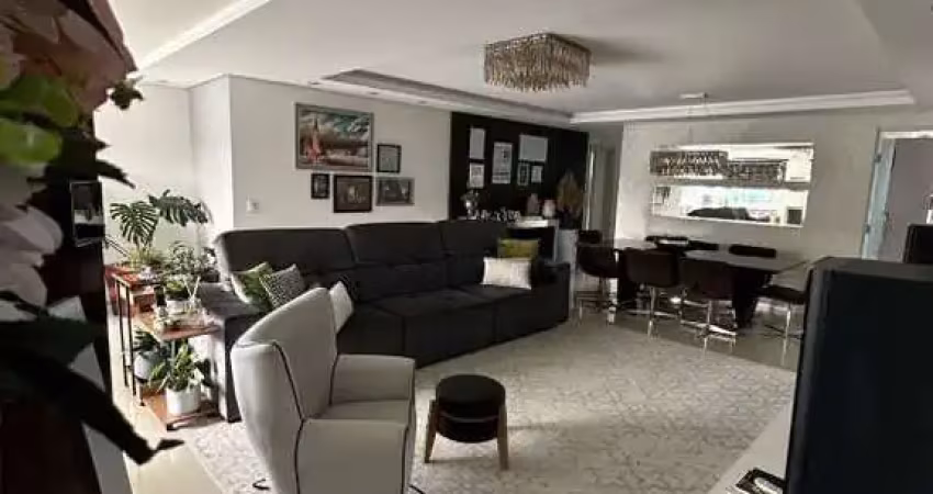 Cobertura com piscina privativa à venda no bairro jardim maluche/brusque.