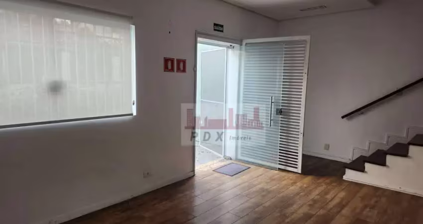 Casa com 3 quartos para alugar na Rua Maraípe, Vila Santa Catarina, São Paulo