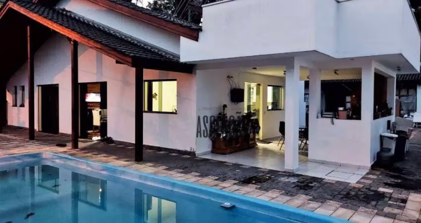 Casa com 4 dormitórios à venda, 368 m² por R$ 2.900.000,00 - Arujázinho IV - Arujá/SP