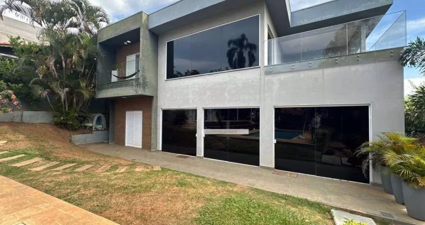 Casa com 5 dormitórios à venda, 300 m² por R$ 2.995.000,00 - Arujá Country Club - Arujá/SP