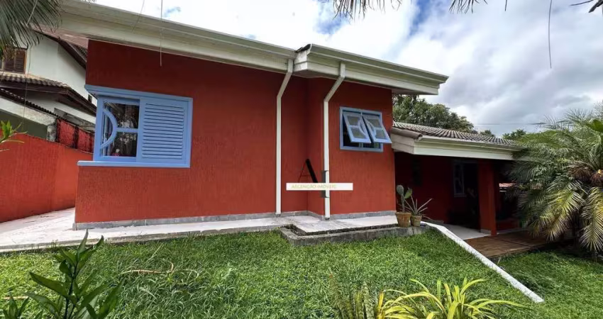 Casa com 3 dormitórios à venda, 231 m² por R$ 1.999.900 - Arujazinho I. II E III - Arujá/SP