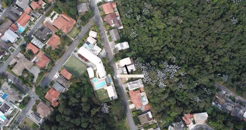 Casa com 3 dormitórios à venda, 380 m² por R$ 3.219.000 - Arujázinho IV - Arujá/SP