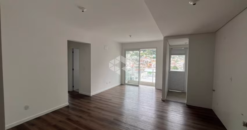 APARTAMENTO MODERNO 2 QUARTOS SENDO 1 SUÍTE 1 VAGA DE GARAGEM NO CENTRO DE FLORIANÓPOLIS/SC