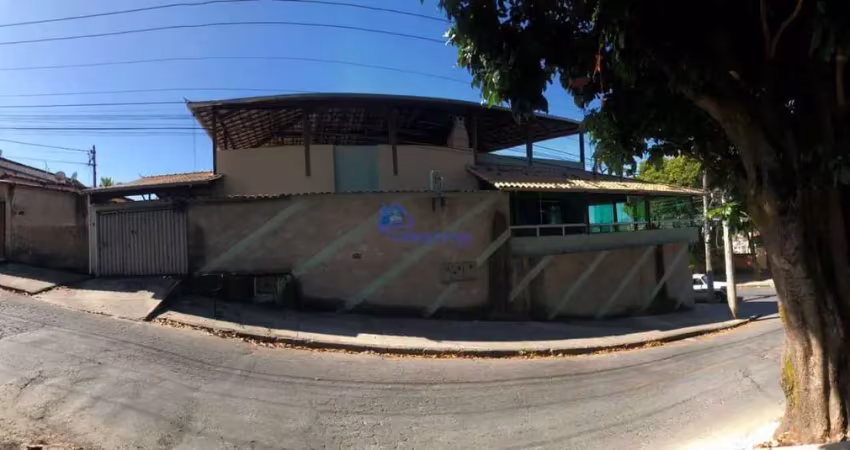 Casa com 3 quartos à venda em Letícia, Belo Horizonte 