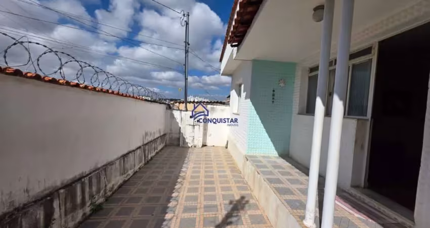 Casa com 3 quartos à venda na Santa Mônica, Belo Horizonte 