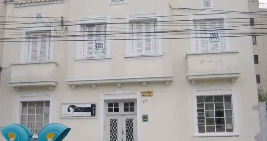 Apartamento com 2 quartos  para alugar, 80.00 m2 por r$2450.00  - centro - curitiba/pr