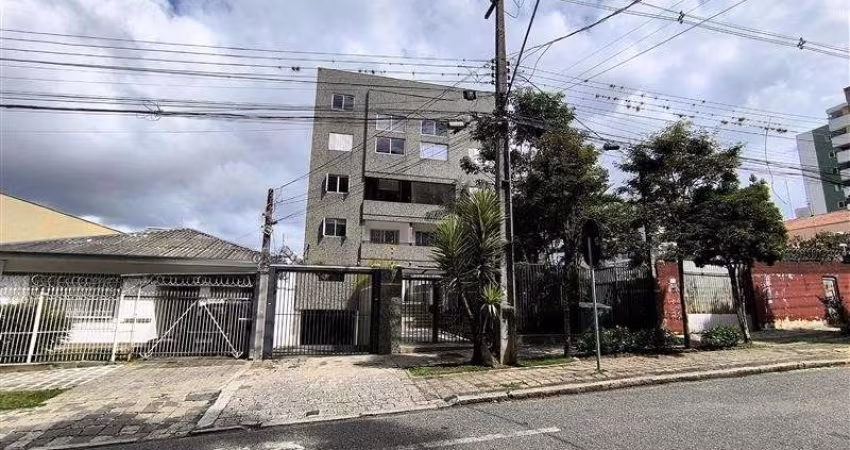 Apartamento com 2 quartos  para alugar, 73.85 m2 por R$2650.00  - Centro - Curitiba/PR