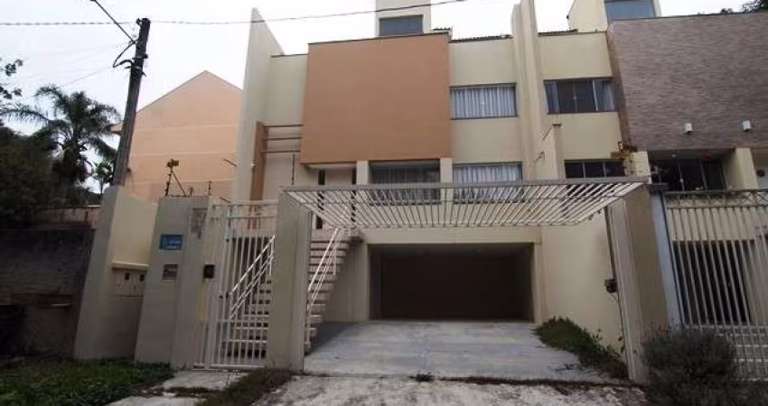 Sobrado com 3 quartos  para alugar, 173.95 m2 por R$5400.00  - Pilarzinho - Curitiba/PR