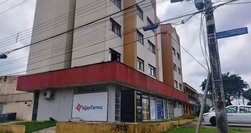 Apartamento com 1 quarto  para alugar, 65.00 m2 por R$1300.00  - Fazendinha - Curitiba/PR