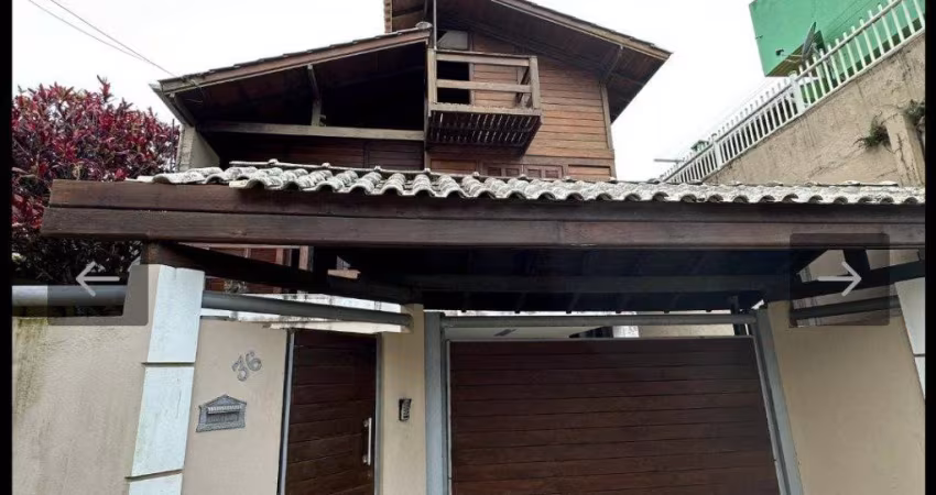 casa a venda no santinho Florianópolis