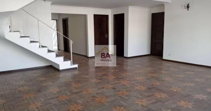 Maravilhoso Sobrado!!! Rua Calma e larga!!   243 M² de área util.  4 Dormitórios 2 suítes !!!!