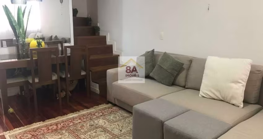 Charmoso sobrado em condomínio fechado