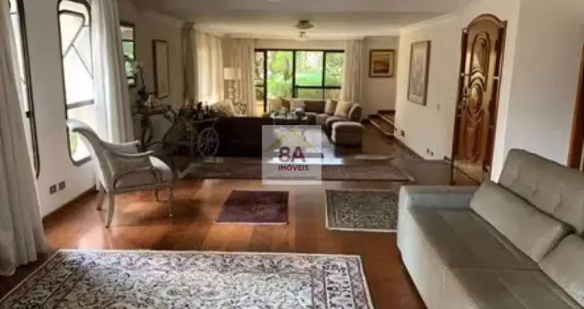 Apartamento Exclusivo em Moema com 4 Dormitórios e 2 Suítes !!!