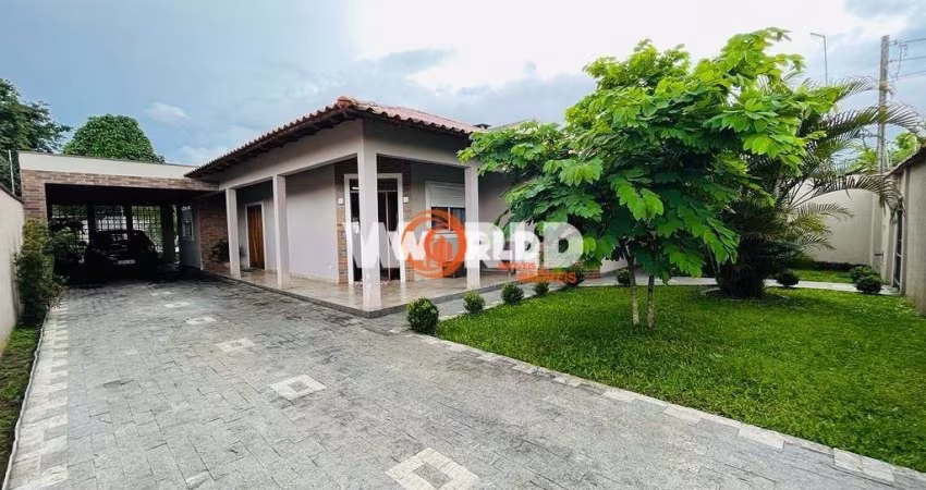 Casa com piscina no bairro parque São João!