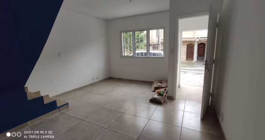 Sobrado para Locação em Santo André, Centro, 2 dormitórios, 2 banheiros, 1 vaga