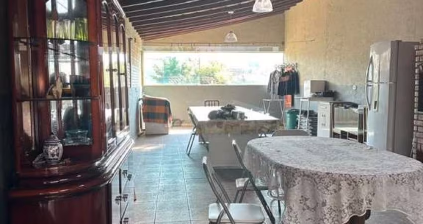 Casa para Venda em Santo André, Parque Oratório, 2 dormitórios, 1 suíte, 2 banheiros, 2 vagas