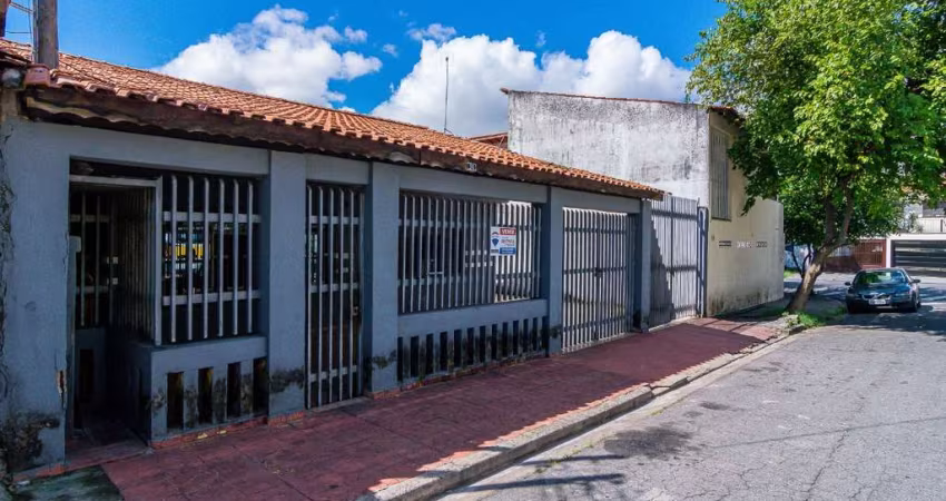Casa tipo para venda com 5 quartos, 243m²
