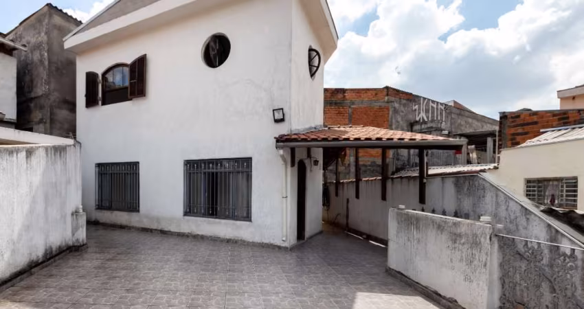Casa tipo para venda com 2 quartos, 207m²