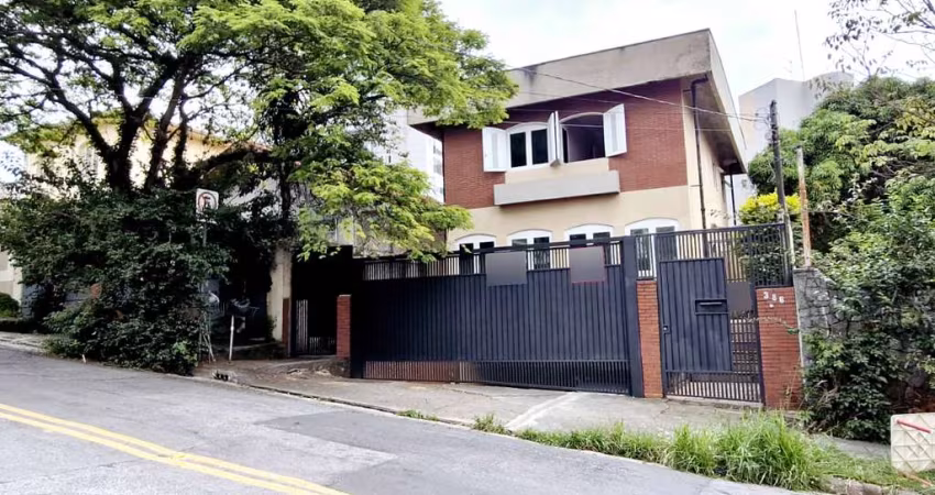 Sobrado para venda com 4 quartos, sendo 1 suíte, 300m²