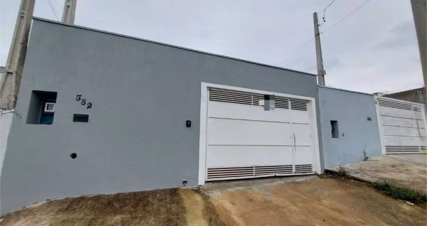 Casa de vila para venda com 3 quartos, sendo 1 suíte, 150m²