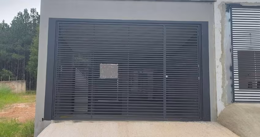 Casa de vila para venda com 3 quartos, sendo 1 suíte, 130m²