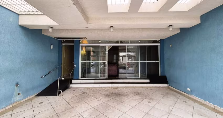 Sobrado para venda com 3 quartos, sendo 1 suíte, 250m²