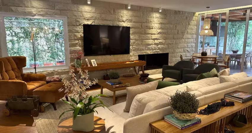 Casa no condomínio vitória régia para venda com 4 quartos, sendo 2 suítes, 530m²