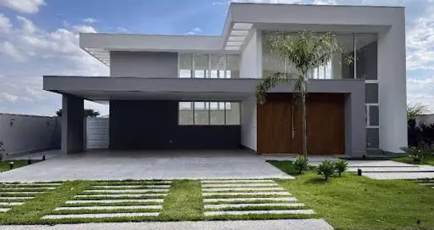 Casa com 3 dormitórios à venda, 352 m² por R$ 2.500.000,00 - Sociedade Hípica de Botucatu - Botucatu/SP