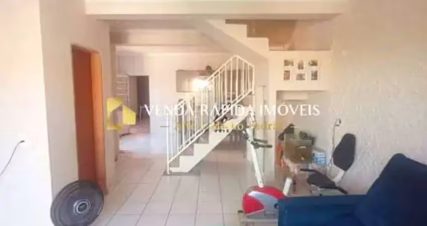 Casa com 3 quartos à venda na Rua Treviso, Jardim Itália, Várzea Paulista