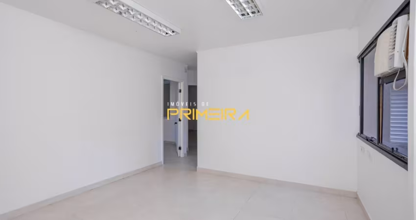 Sala comercial no Batel com 93 m²