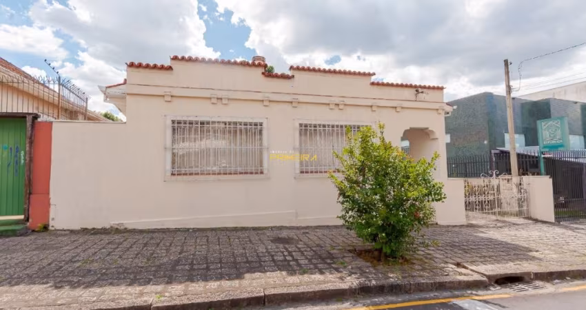 Casa no Bom Retiro - 2 suítes, 4 vagas