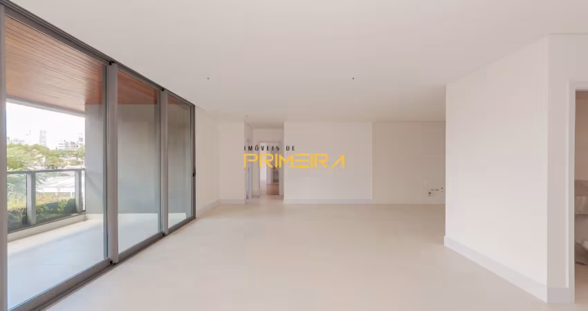 Apartamento Alto Padrão no Batel 3 Suítes, 2 Vagas, Varanda Gourmet