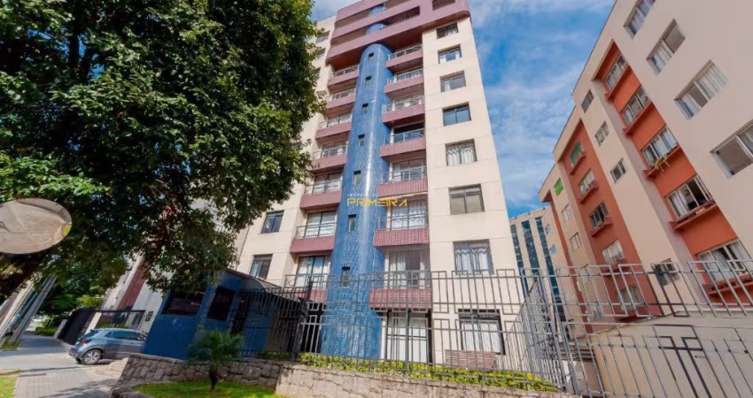 Studio no Edifício Normandie com 1 Quarto, 1 Vaga e Sacada no Centro Cívico
