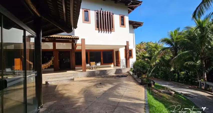 Sobrado com Vista para o Lago no Aldeia do Vale – 3 Suítes, 502 m² e Lazer Privativo